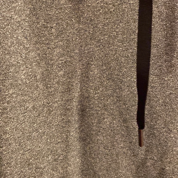 Slouchy Neck Lulu Lemon Grey Sweatshirt Size 12 - Picture 2 of 5